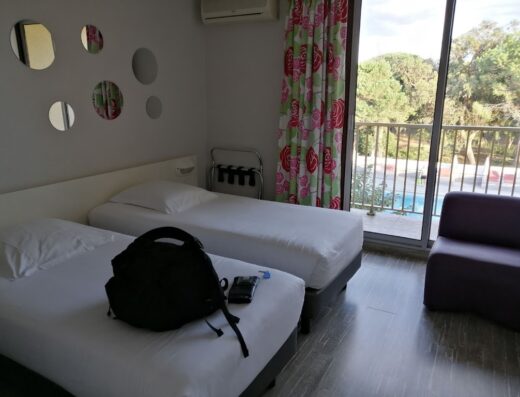 ISOLA HOTEL